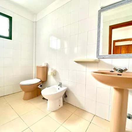 Apartamento De Dos Dormitorios En Costa Del Silencio, Tenerife Sur Apartment *